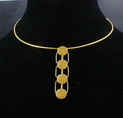 GANTE choker with gold-plated pendant