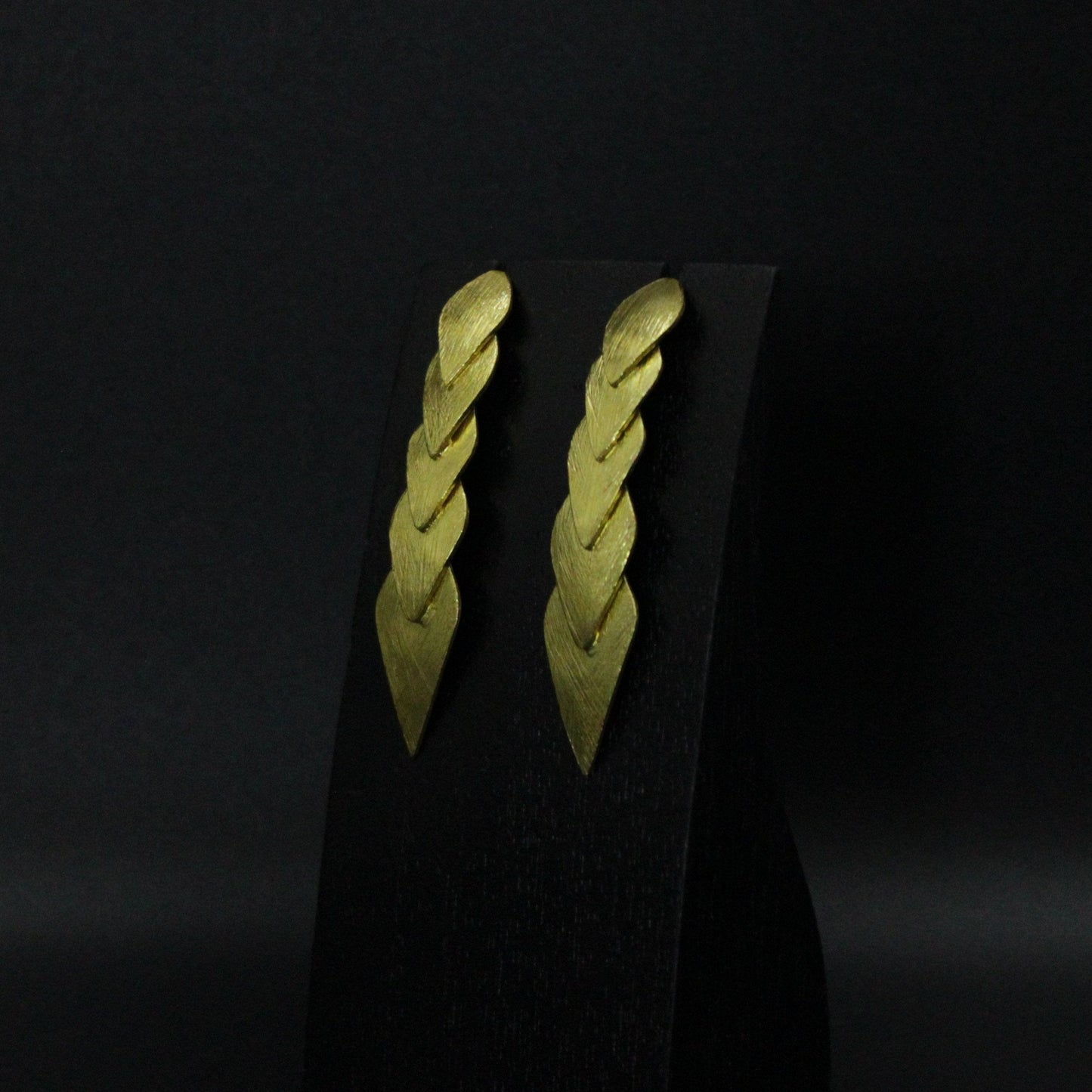 Gold plated SOLVAY earrings - Design with Character